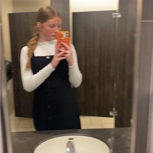 Meet your Posher, Mia